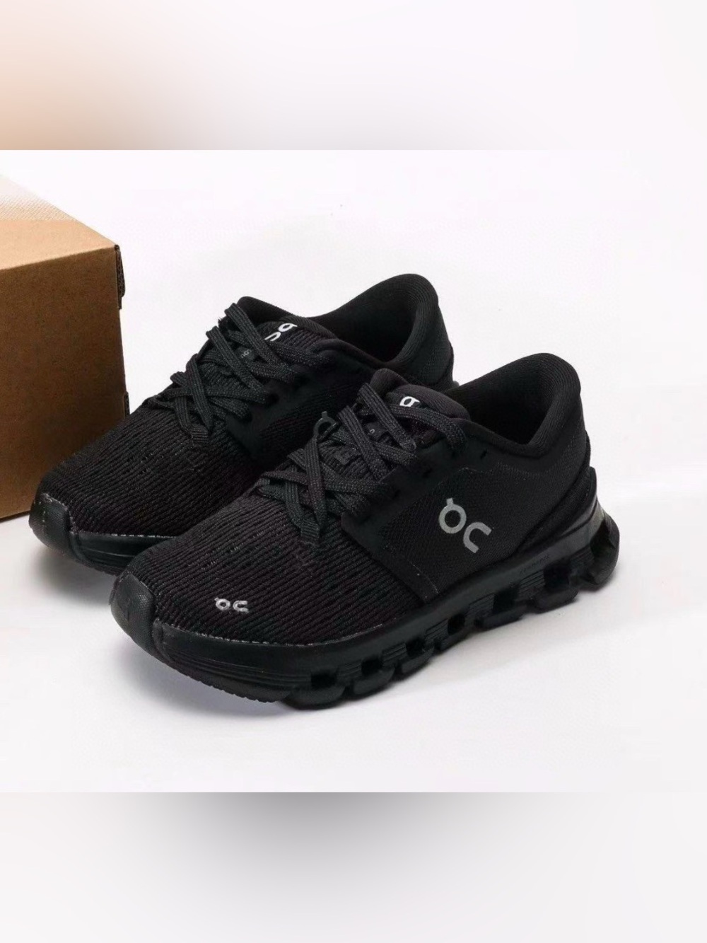 On Running Kids Cloud 6 Athletic
Shoe All - Black ๐๐ปโโ๏ธ๐๐ป(SIZE 13C) - Picture 3 of 8